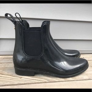 Black rain booties